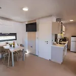 Semesterbostad Xl Premium Mobile Ivatti&attiva 80 M From The - Camp Heron Island
