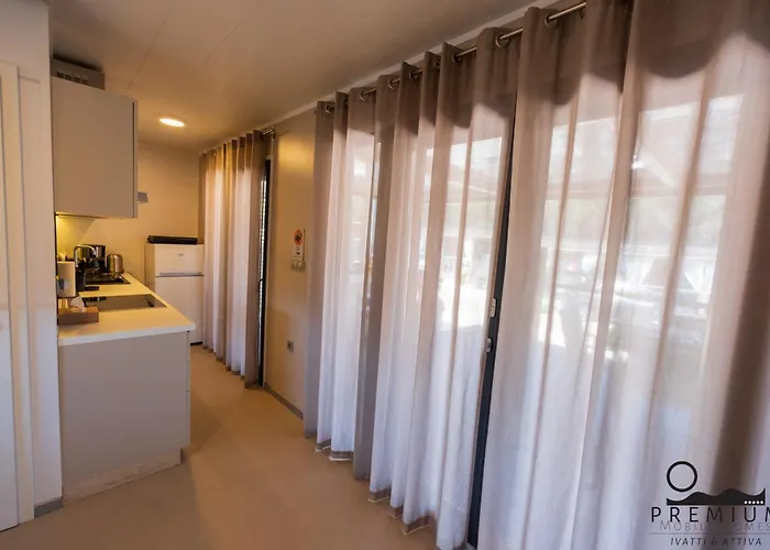 Xl Premium Mobile Ivatti&attiva 80 M From The - Camp Heron Island *